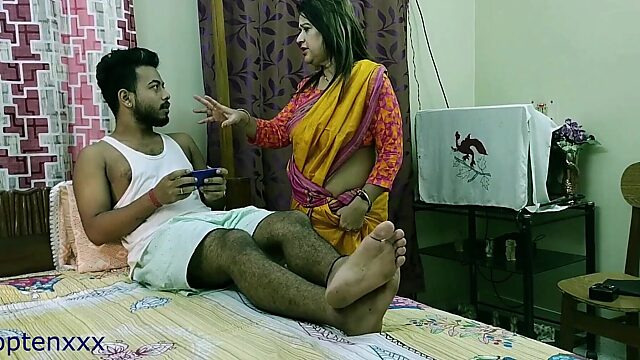 Rent or Pussy: Bengali MILF Aunty with College Boy & Bangla Audio