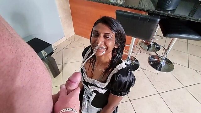 Interracial Blowjob and Golden Shower from Boss during Cleaning
