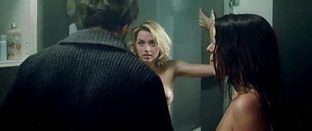 Blonde bombshell gets busy with Keanu Reeves in steamy sex tape