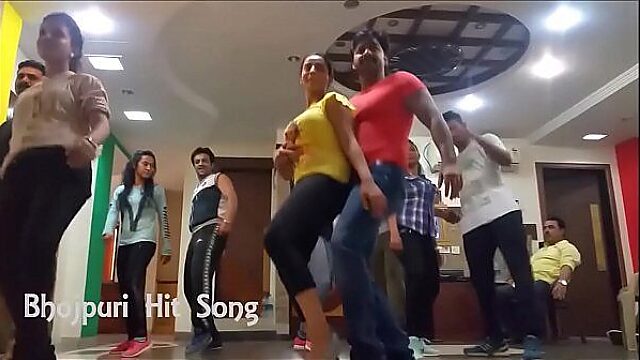 Sultry Akshara Singh Dance Rehearsal with Busty Shimmies