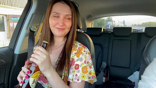 Stepmom Begs to be F*cked Raw by Horny Stepson in Car