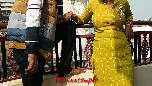 Desi Bhabhi Gets Rough and Dirty on the Rooftop