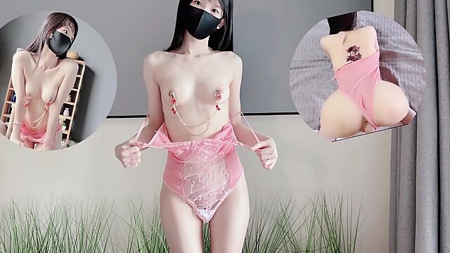 Get a Virtual Boner with Douyin's Hottest Babe!