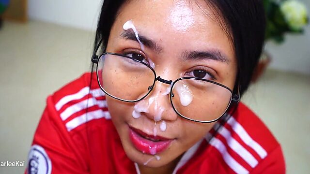 Asian Office Girl Gets a Massive Facial