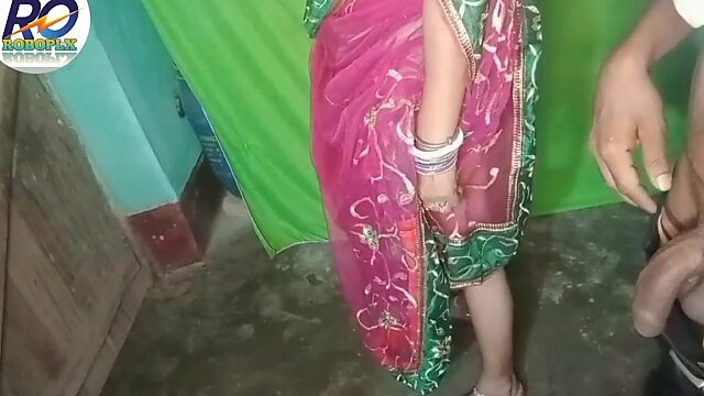 Sexy Desi Village Girl Soaks Saree in Erotic Water Play Videos