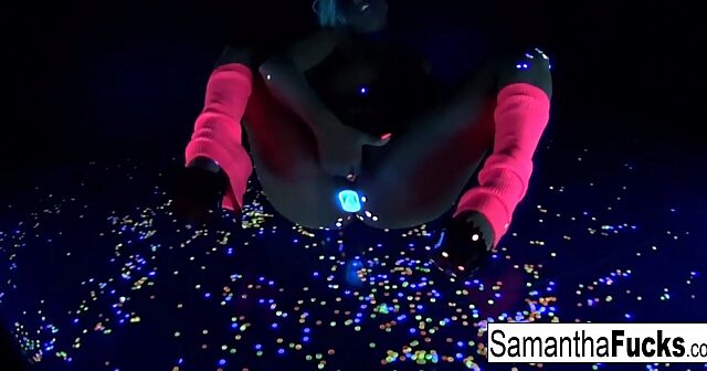 Samantha Saint's steamy solo under black light