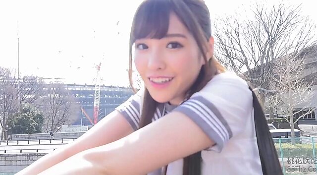 Sexy Jap Idol Arina Hashimoto's New Music Video