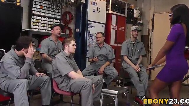 Greasy Car Jockeys Rail Ebony Babe Bellah Dahl in Garage Gangbang