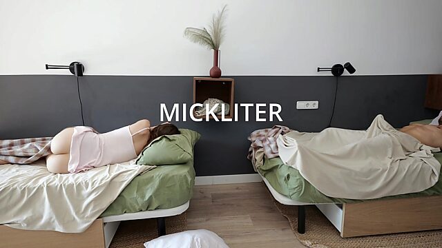 Geile Schlampen ficken in einem schmutzigen Hostel