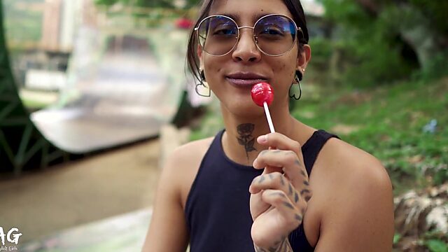 Follando con desconocidos a plena luz del día en el parque