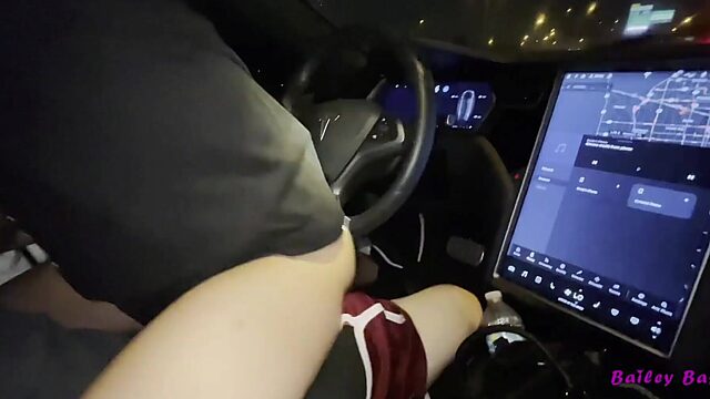 Petite hottie Bailey Base fucks Tinder match in his Tesla on freeway