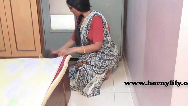 Busty Indian Maid Bares It All for Amateurs