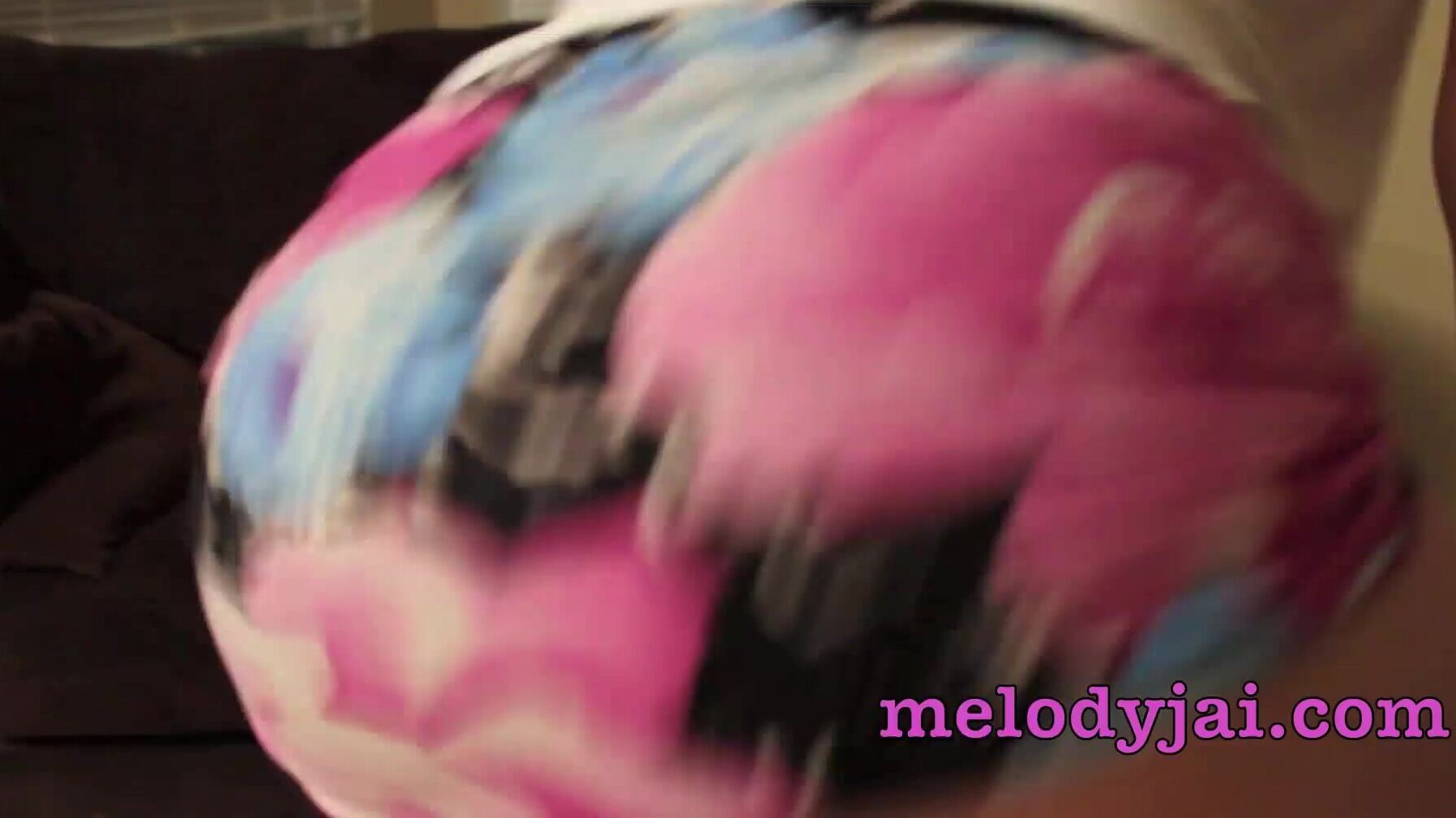Bootylicious Babe with Insane Moves - XXXshake.com Video