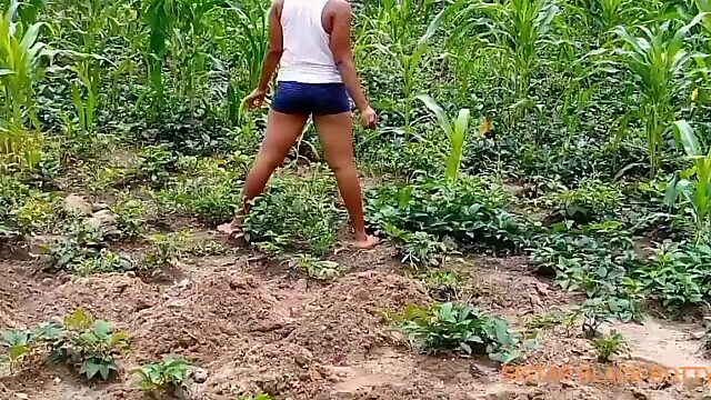 College boy drills my big ass in a plantain field